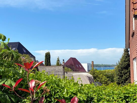 Einfamilienhaus mit Modernisierungsbedarf und großem Potenzial in Hafennähe von Laboe!