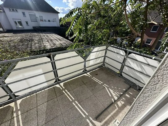 Exklusive 5-Zimmer-Maisonette-Wohnung mit gehobener Innenausstattung mit Balkon und EBK in GÜTERSLOH