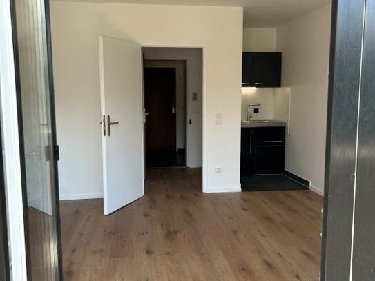 Wunderschön renoviertes Apartment mit Balkon und TG in München Neuhausen-Nymphenburg