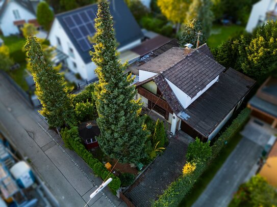 Grundstück mit Altbestand für Neubebauung