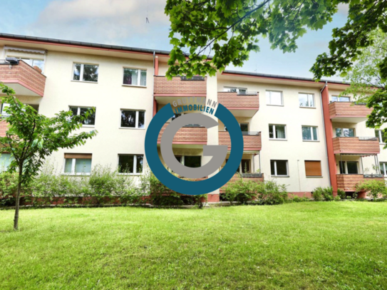 SONNIGER BALKON MIT BLICK INS GRÜNE - STÄBCHENPARKETT & GUTE RAUMAUFTEILUNG - NÄHE S-LANKWITZ