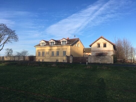 Vierseitenhof (Resthof) mit 3 Wohneinheiten nähe Flughafen Berlin Schönefeld OT Waltersdorf