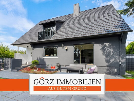 Familienidyll in Elmshorn: Sanierte Immobilie mit moderner Küche, Garten und Garage