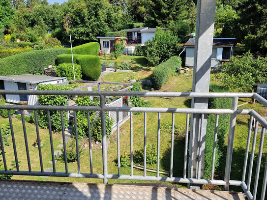 Gemütliche 3-Zimmer-DG-Wohnung mit Balkon zu vermieten!