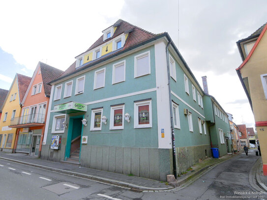 Gaststätte mit Wirtewohnung und vielen Fremdenzimmern