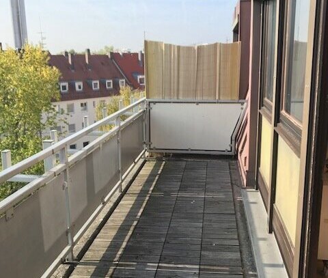 Großzügige 1-Zimmer-Wohnung mit großem Balkon