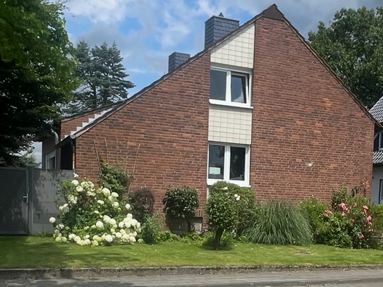 Geräumige, günstige 6-Zimmer-Villa mit gehobener Innenausstattung und EBK in Meerbusch