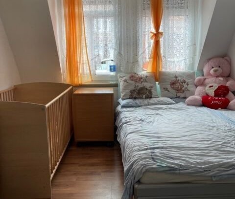 Schöne helle 2,5 Zimmer Maisonettewohnung