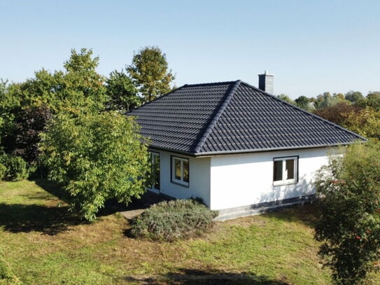 Modernes Bungalow mit großem Gartengrundstück und Erweiterungsmöglichkeit in Brieselang