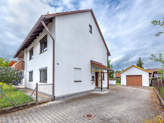 Sofort verfügbares Ein- bzw. Zweifamilienhaus mit großzügigem Garten und Nebengebäuden zu verkaufen