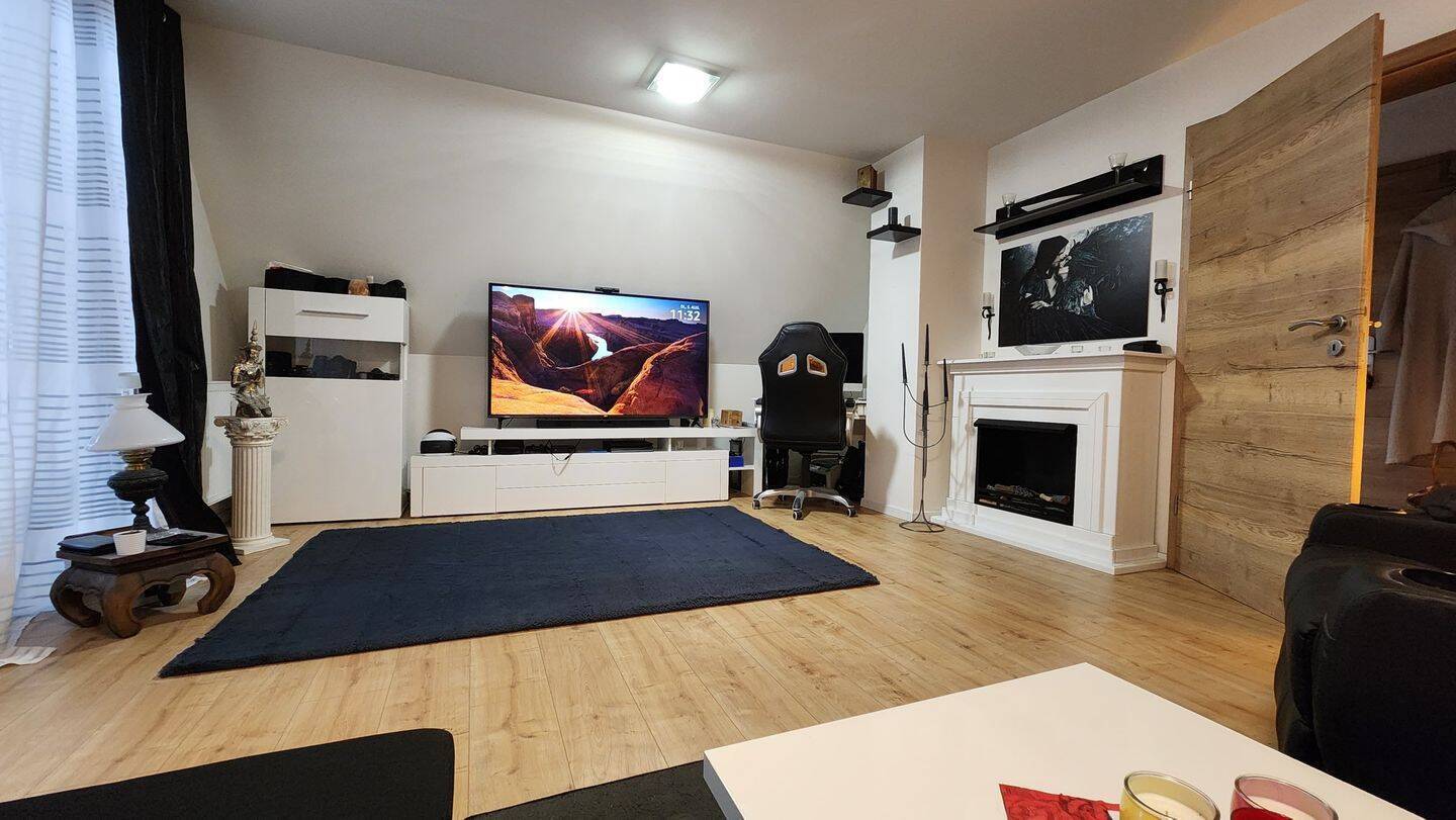                                                               Zentral gelegene moderne 1-Zimmer Wohung mit EBK                                                       in Burk (Ansbach)