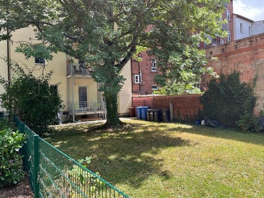 Vermietete 3-Zimmer Dachgeschoss Wohnung mit Balkon im Damenviertel