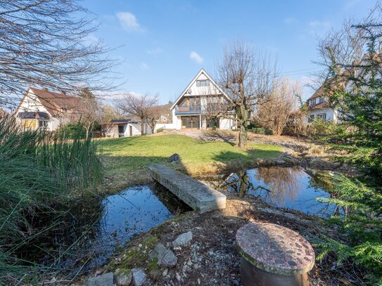 Traumhafte Wohnoase für Familien mit über 1.590 m² Grundstück, Einliegerwohnung und Doppelgarage