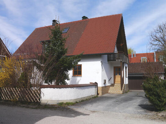 Einfamilienhaus in ruhiger Siedlungslage mit großem Garten in Landshut