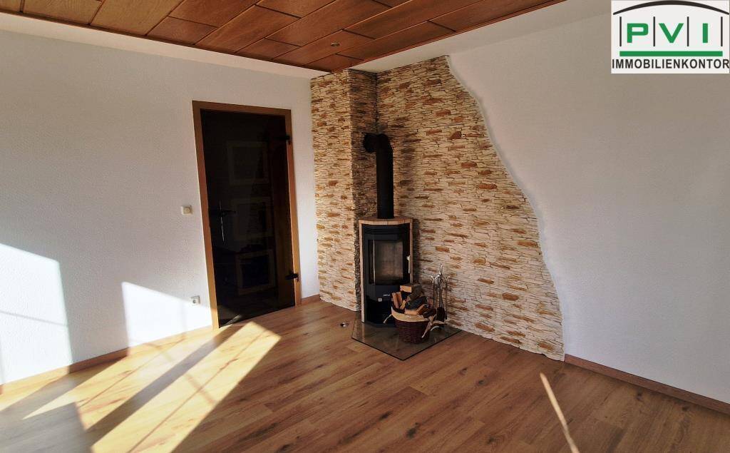                                                               Sonnenterrasse, Kaminofen, Wohnk&uuml;che, gr. Bad und und und - Wohnen in Breitenbr&hellip;                                                       in Breitenbrunn (Unterallgäu)