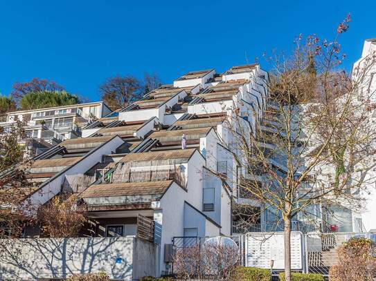 2-Zimmer-Terrassenwohnung mit kleinem Dachgarten, Lift, Einbauküche und TG-Stellplatz in Altdorf