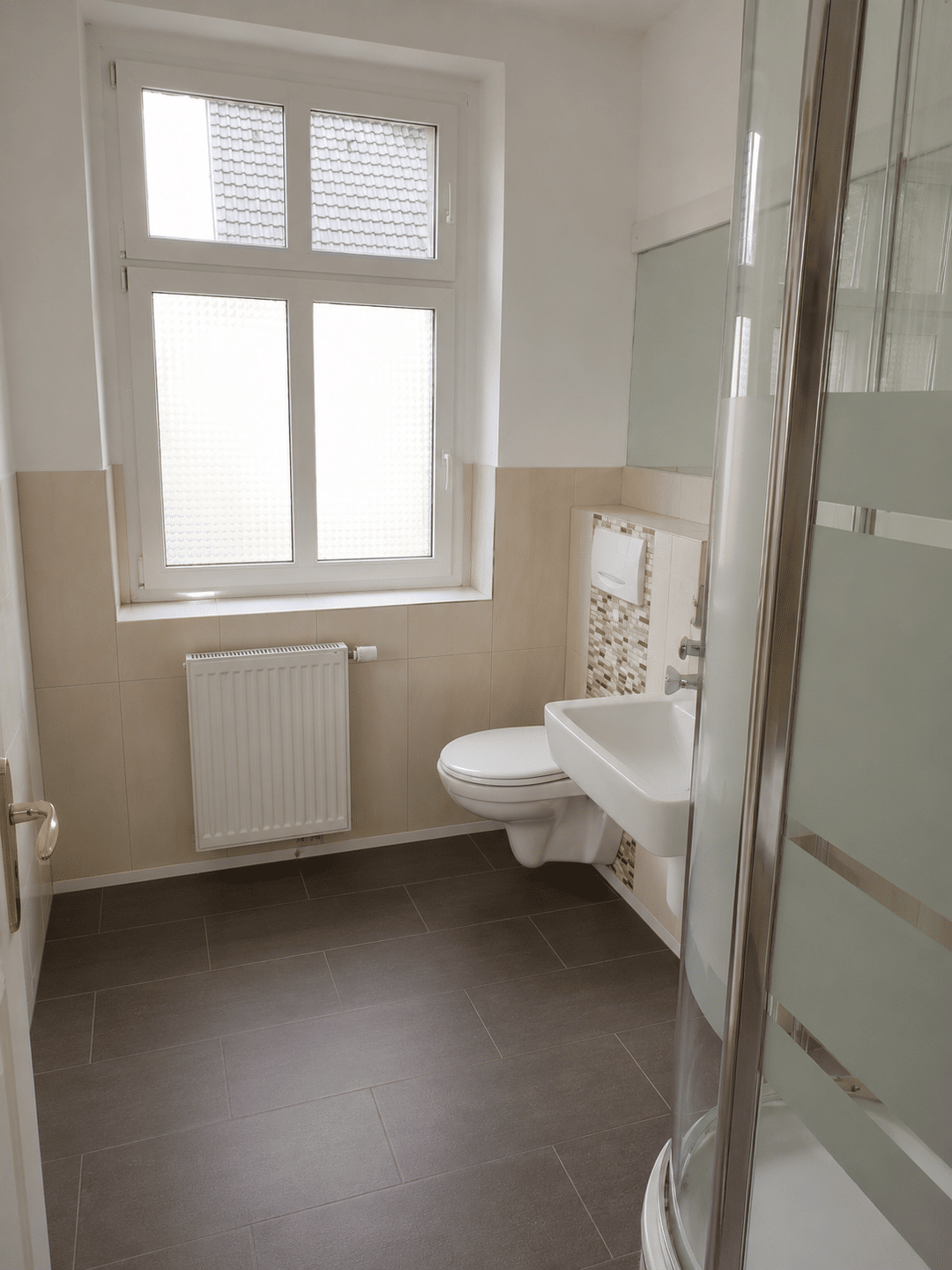 Renovierte 4-Zimmer-Wohnung(94 m²) in Bohnsdorf- Provisionsfrei - Photo 1