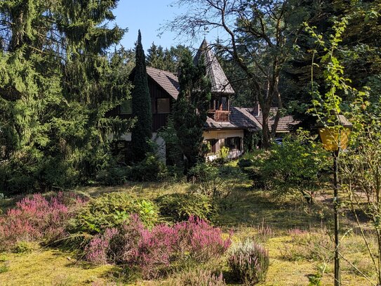 Zauberhaftes Haus mit großem Grundstück und viel Potential für Handwerker