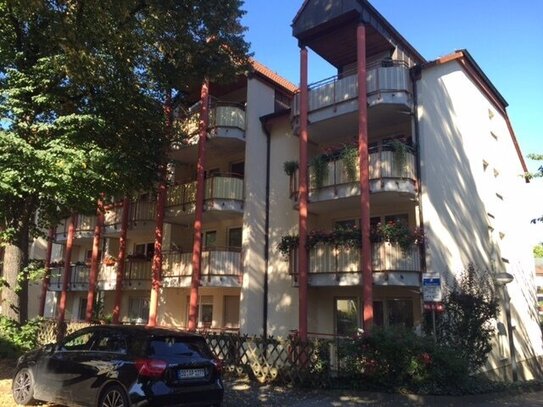 Wunderschöne Wohnung mit großem Balkon in grüner Umgebung