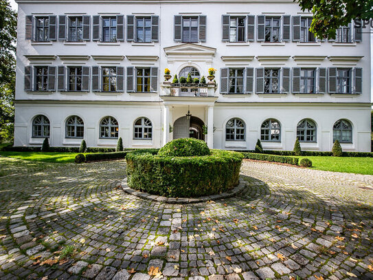 Wohnen im Schloß - 3 Zimmer Wohnung mit Terrasse