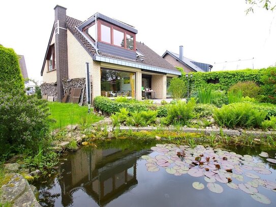 Freistehendes Einfamilienhaus mit Garage und einem großzügigen Garten in Alsdorf-Begau