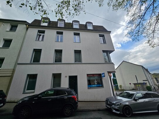 Mehrfamilienhaus mit über 900qm Wohn- und Gewerbefläche. Sehr interessante Kapitalanlage!