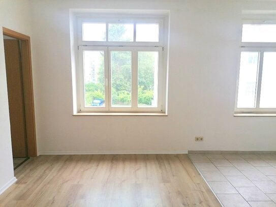 !! 2-Zimmer-Wohnung mit Fußbodenheizung in ruhiger Nebenstraße !!