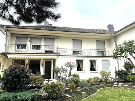 TOP! Helle 3-Zimmer-Wohlfühl-Wohnung mit Terrassenbalkon in Bonn-Auerberg