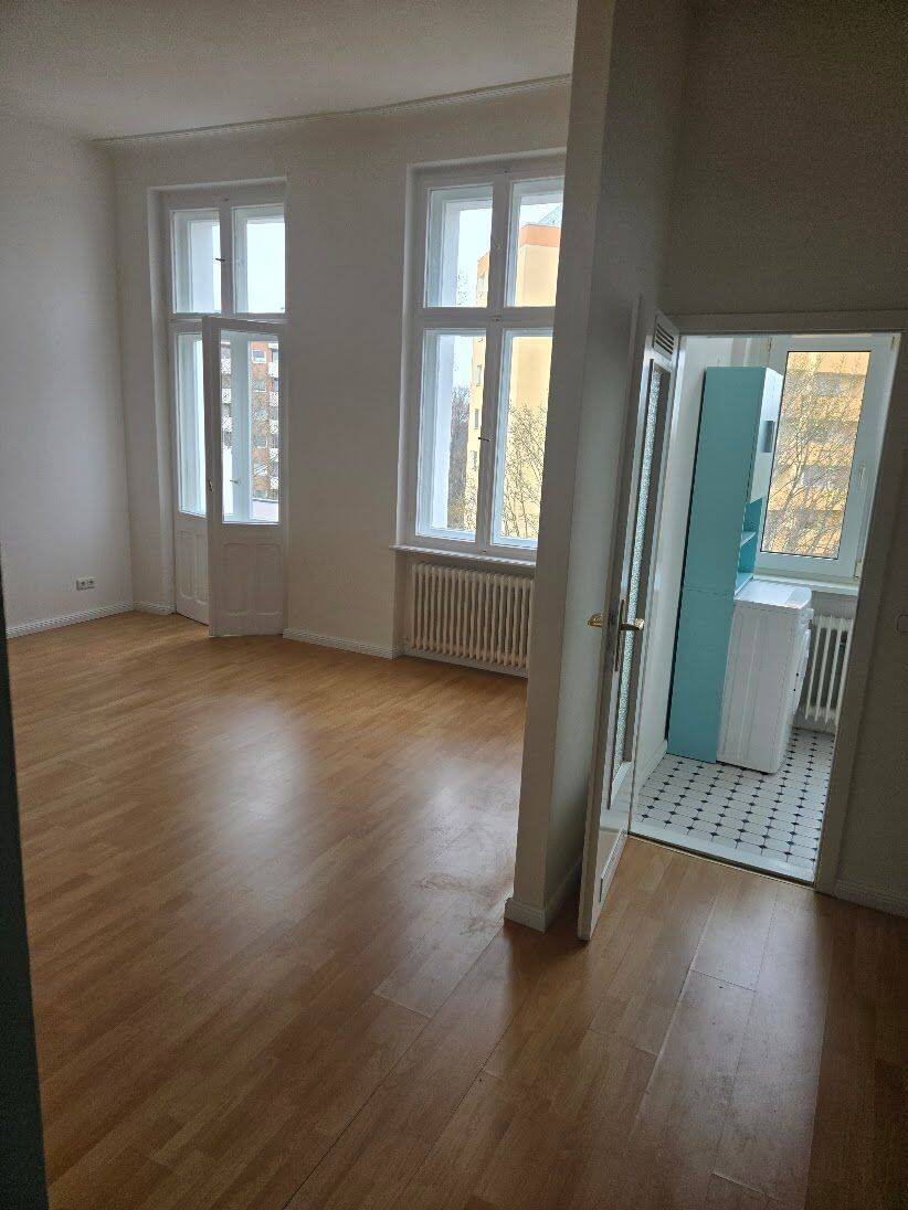 Top modernisiert, Teil möbil. helle 1-Zimmerwohn. nahe Heerstr./Havel - Foto 1