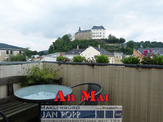 3 Zimmer mit Einbauküche und Balkon mit Schlossblick