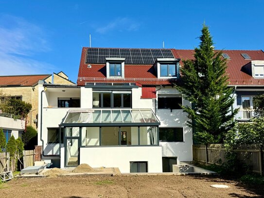 Exklusive Wohnung in Stadtvilla mit A+ Energiewert: Stilvolles Wohnen in begehrter Lage von Regensburg!