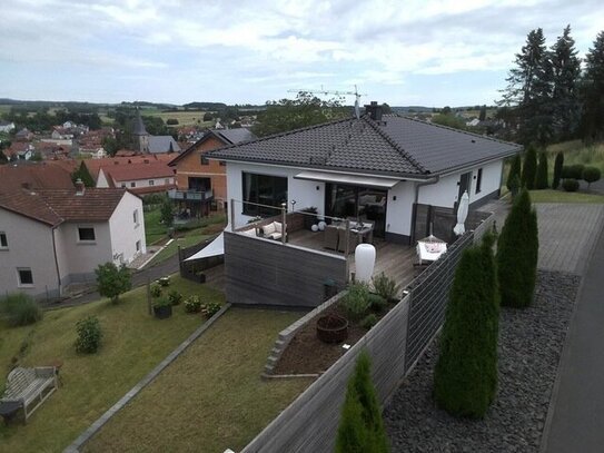 Modernes Einfamilienhaus mit schöner Einliegerwohnung