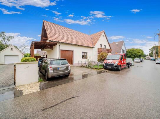 Schönes Zweifamilienhaus in idealer Lage in Graben - Lagerlechfeld