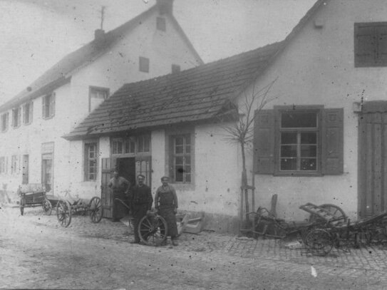 Denkmalgeschütztes Mehrfamilienhaus mit Tradition möchte liebevoll renoviert und zu neuem Leben erweckt werden