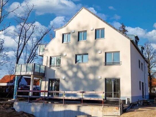 Erstklassige Souterrain-Wohnung im Neubau mit Gartenanteil