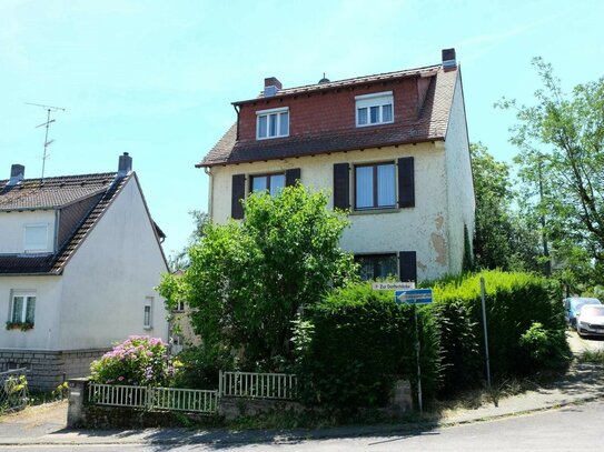 Königstein! Freistehendes 1-2 Familienhaus mit ca. 150m² Wohnfläche und ca.524m² Grundstück.