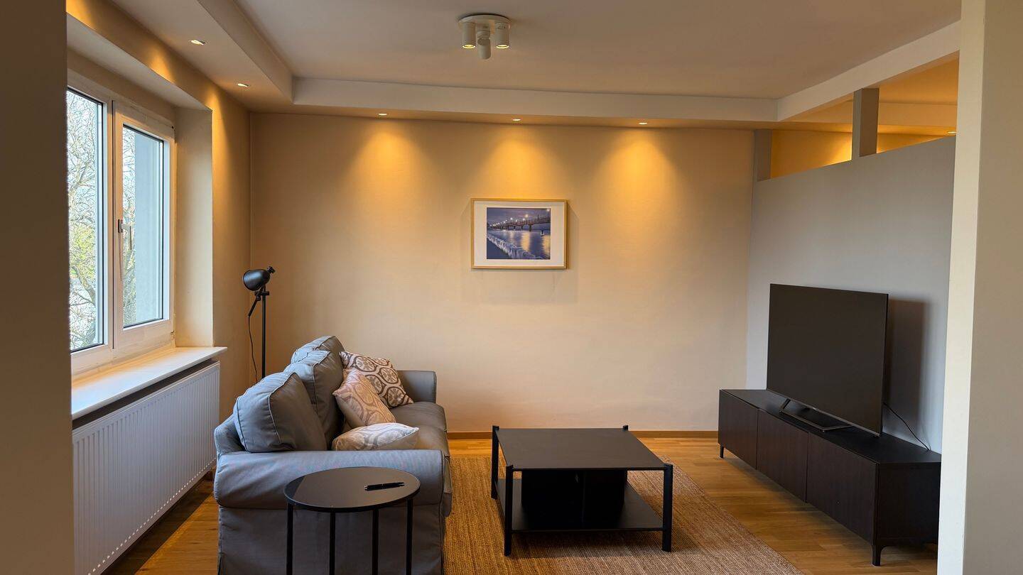 Lichtdurchflutete möblierte 1,5 Zimmer Wohnung in Steglitz - Photo 1