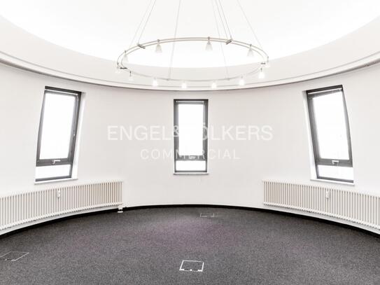 Exklusives Dachgeschoss-Büro nahe Olivaer Platz