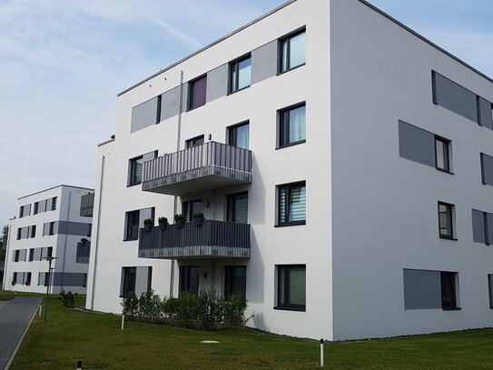 2 Zimmerwohnung mit Balkon direkt an der Elbe