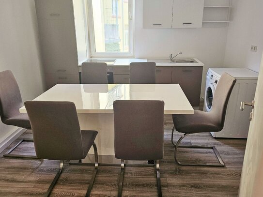 3-Zimmerwohnung mit TV, Internet, Küche, bis zu 7 Personen, Einzelbetten, Bad/Wc und Waschmaschine