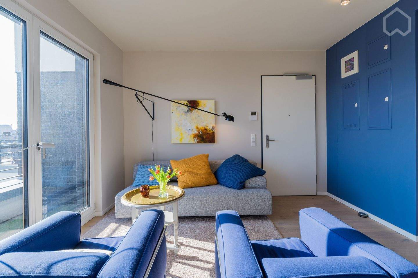 Stilvolles mobliertes 2 Zimmer Penthouse Apartment in Mitte - Photo 1