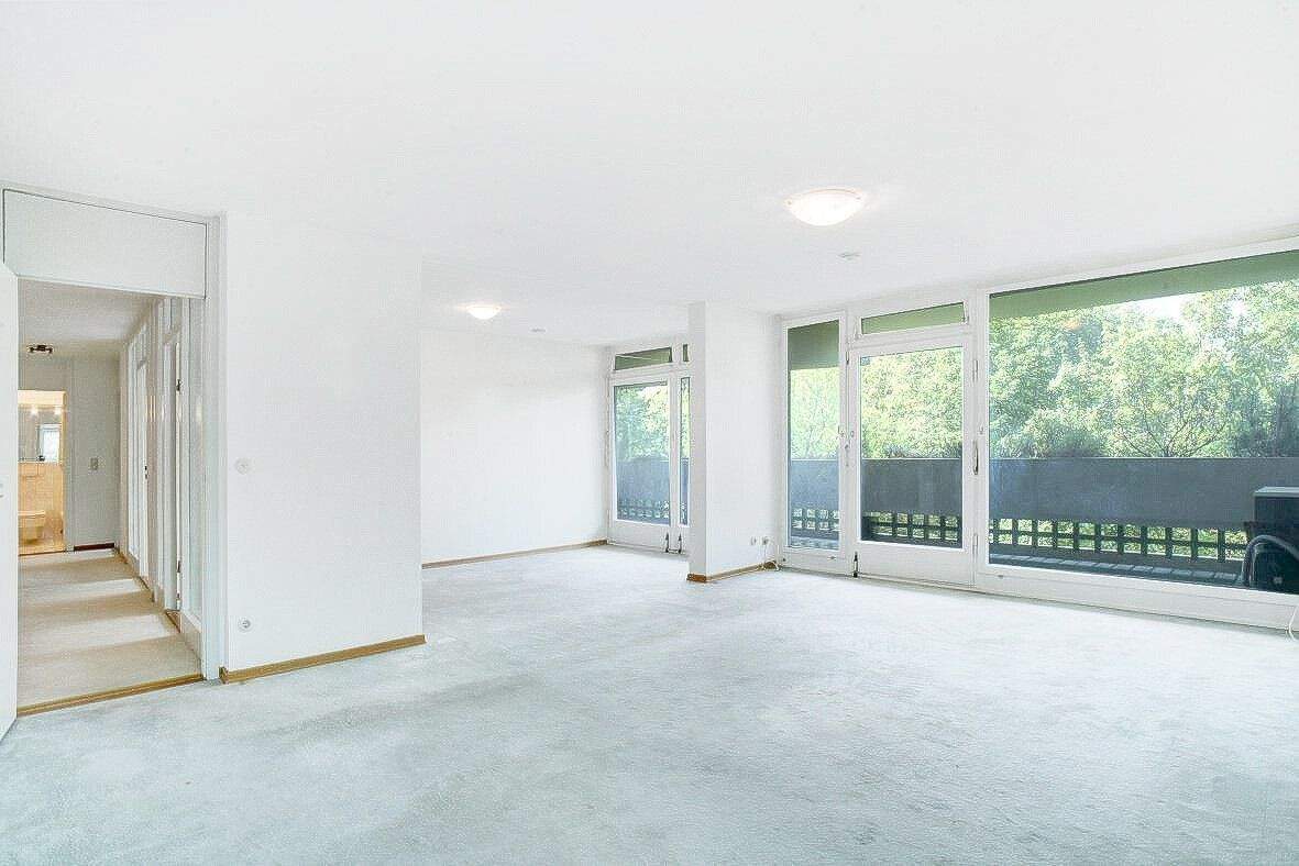 Großzügige helle 4,5-Zi.-Whg. mit zwei Balkonen, West-Ausrichtung, ruhige Lage mit Blick ins Grüne