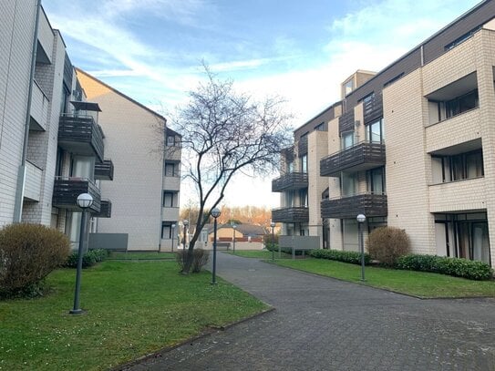 BONN Appartement, Bj. 1985 mit ca. 26 m² Wfl. Küche, Terrasse. TG-Stellplatz vorhanden, vermietet.