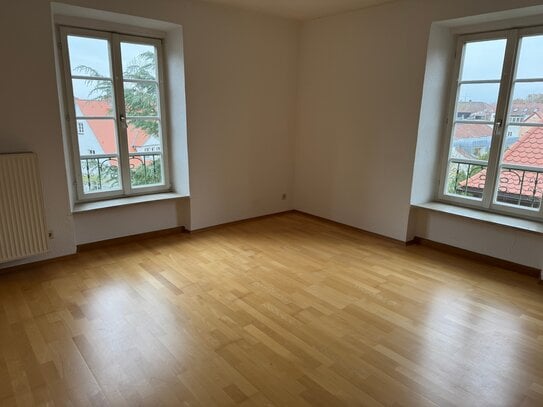 4-Zimmer-Wohnung mit Balkon in BA Berggebiet