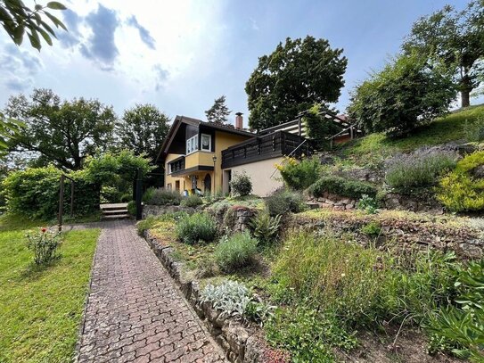 Einfamilienhaus auf einem ca. 2.131m² großen Südhanggrundstück in Jena