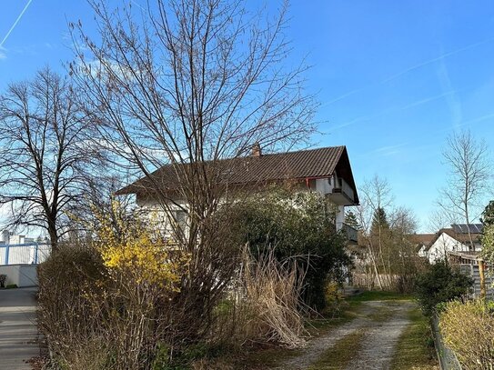 *** TOLLES GRUNDSTÜCK MIT ALTBESTAND NEUBAU ODER SANIERUNG ***