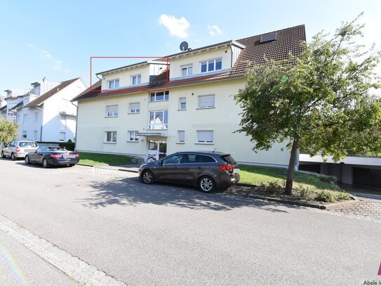 Sehr helle und großzügige 3-Zimmer-DG-Wohnung im Oberdorf von Haltingen