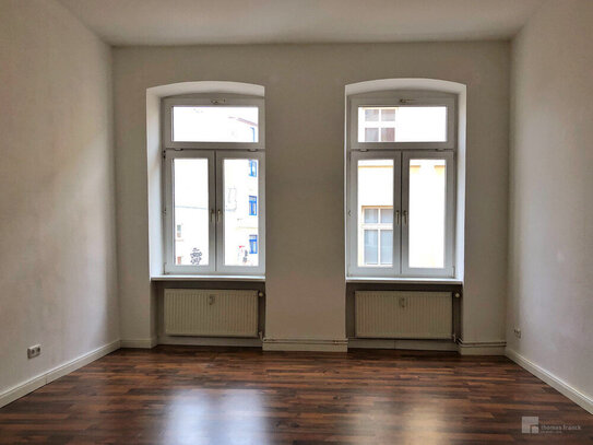 Helle 2-Zimmer-Wohnung im Stadtzentrum mit Balkon und Einbauküche!