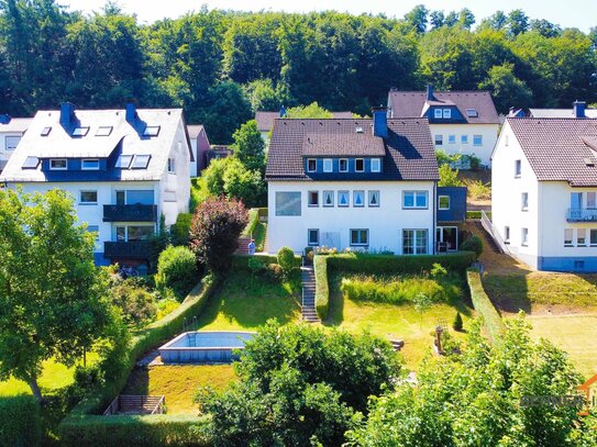 Meschede: Helles und großzügiges 1-2 Familienhaus mit ca. 270m² Wohnfläche