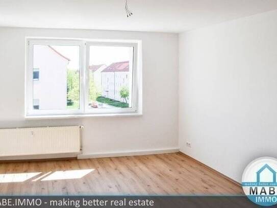Sanierte 3-Raum-Wohnung mit Badewanne!